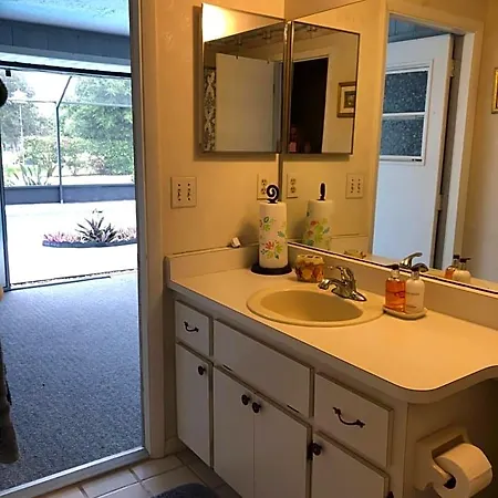 Rae'S Place-3